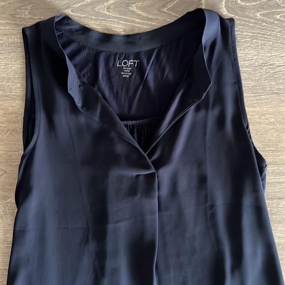 LOFT blouse - Picture 2 of 3